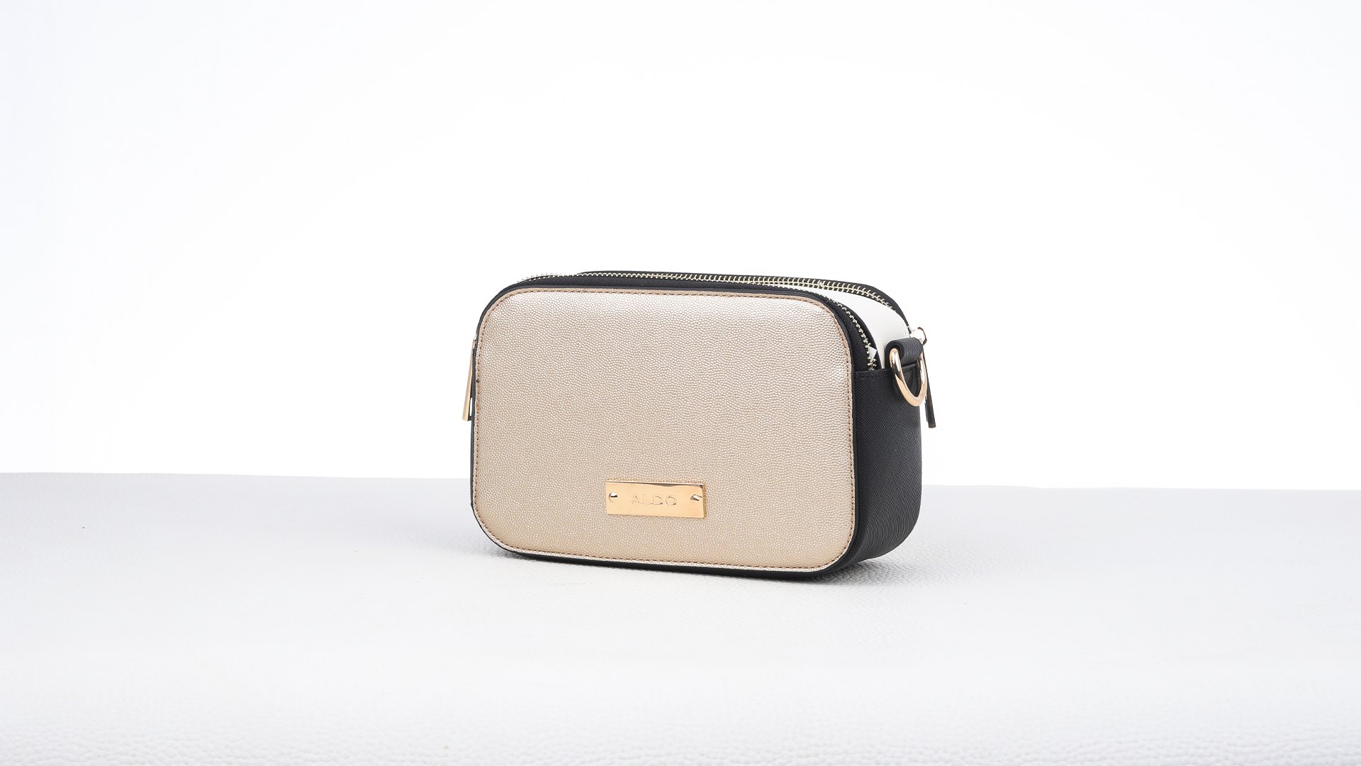 Satchel Crossbody Bag In Signature Canvas